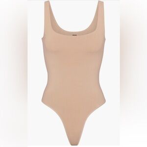 SKIMS Soft Smoothing Seamless Thong Bodysuit | Color:‎ Clay | NEW/NWOT!!🤎🤎